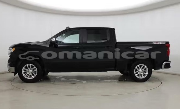 Buy Used Chevrolet Silverado Black Car in Muscat in Masqat Buy Used Chevrolet Silverado Black Car in Muscat in Masqat