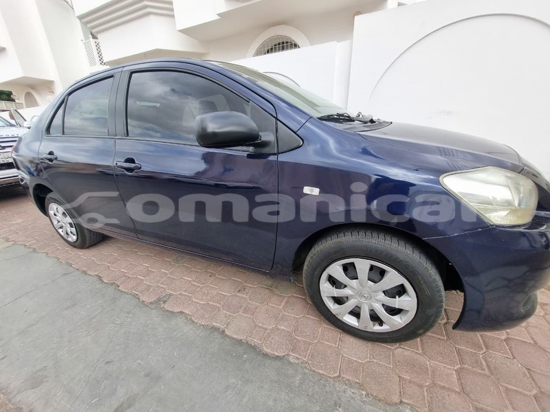 Big with watermark toyota yaris masqat muttrah 7958
