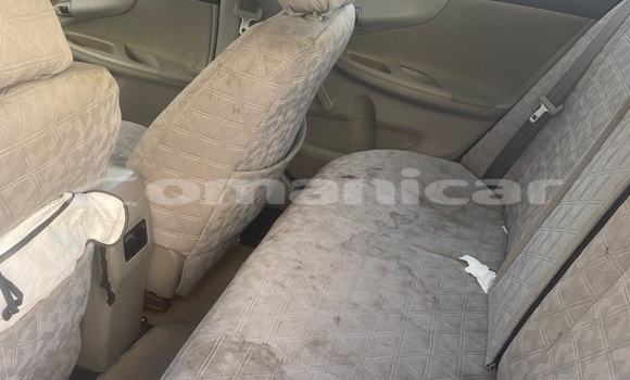 Buy Used Toyota Corolla Silver Car in Al khuwair in al-Batinah Buy Used Toyota Corolla Silver Car in Al khuwair in al-Batinah
