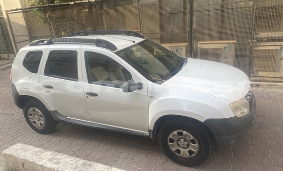 Buy Used Renault Duster White Car in Al khuwair in al-Batinah Buy Used Renault Duster White Car in Al khuwair in al-Batinah