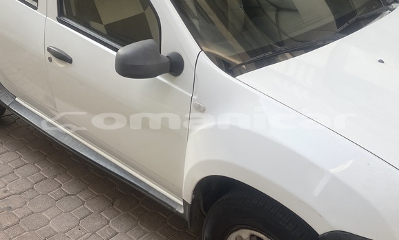 Buy Used Renault Duster White Car in Al khuwair in al-Batinah Buy Used Renault Duster White Car in Al khuwair in al-Batinah