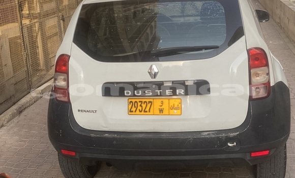 Buy Used Renault Duster White Car in Al khuwair in al-Batinah Buy Used Renault Duster White Car in Al khuwair in al-Batinah