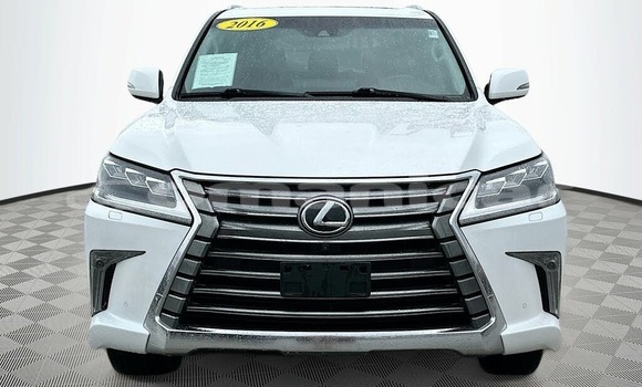 Buy Used Lexus LX 570 White Car in Muscat in Masqat