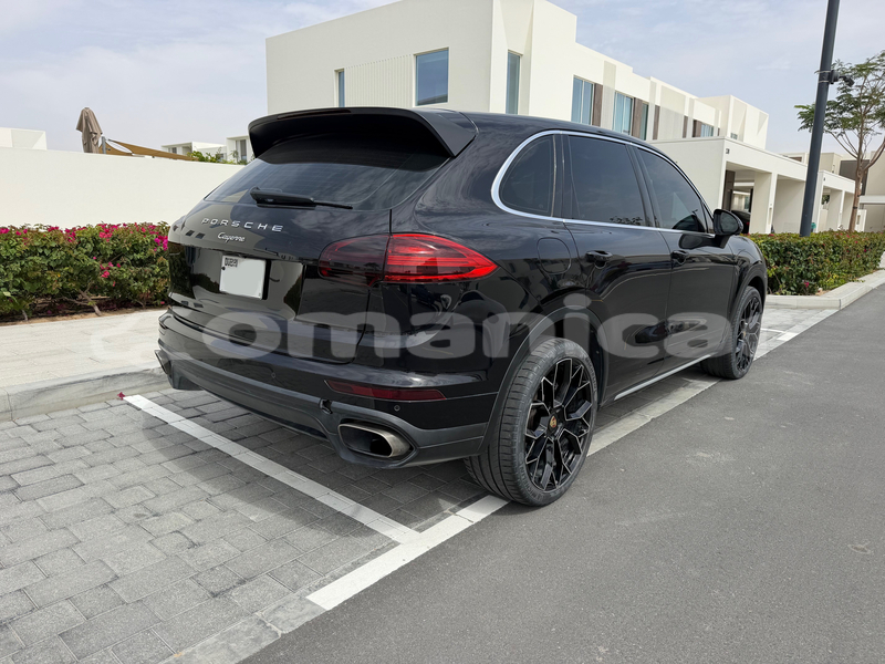 Big with watermark porsche cayenne dhufar import dubai 7974