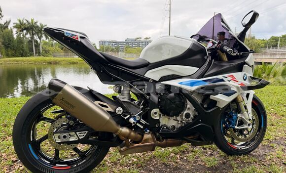 Buy Used BMW S 1000 White Bike in al–Khaburah in al-Batinah Buy Used BMW S 1000 White Bike in al–Khaburah in al-Batinah