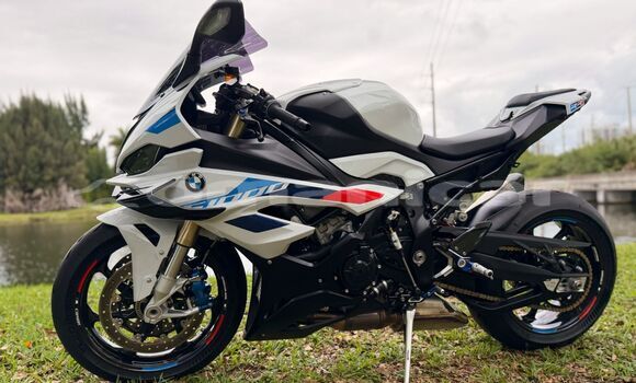 Buy Used BMW S 1000 White Bike in al–Khaburah in al-Batinah Buy Used BMW S 1000 White Bike in al–Khaburah in al-Batinah