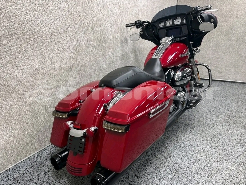 Big with watermark harley davidson road glide al batinah ar rustaq 7980