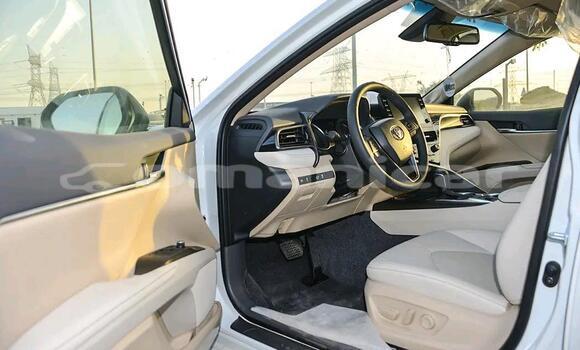 Buy Used Toyota Camry White Car in al–Masna'ah in al-Batinah Buy Used Toyota Camry White Car in al–Masna'ah in al-Batinah