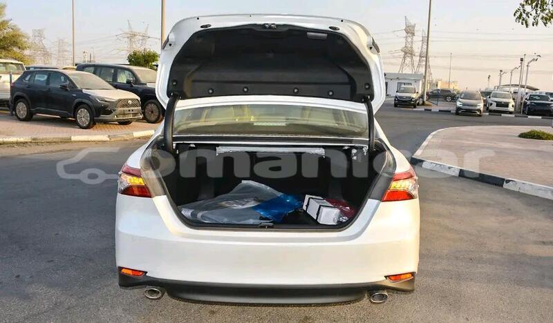 Big with watermark toyota camry al batinah al masna ah 7982