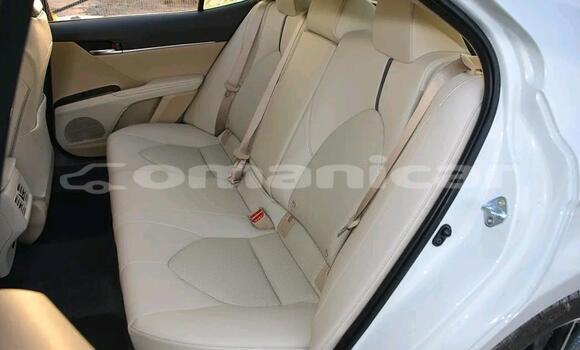 Buy Used Toyota Camry White Car in al–Masna'ah in al-Batinah Buy Used Toyota Camry White Car in al–Masna'ah in al-Batinah