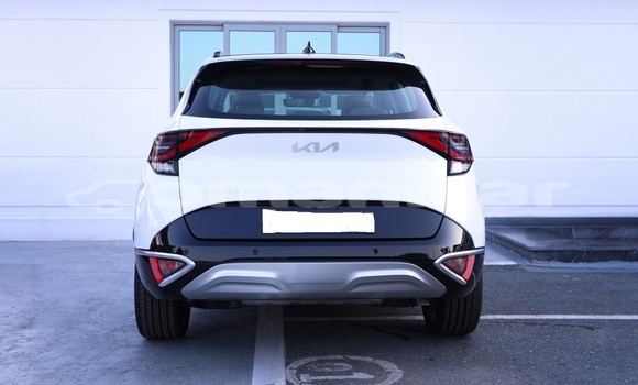 Buy Used Kia Sportage White Car in Muscat in Masqat Buy Used Kia Sportage White Car in Muscat in Masqat