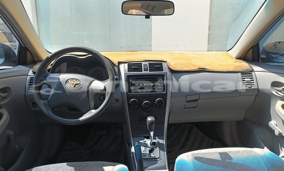 Buy Used Toyota Corolla Silver Car in Muscat in Masqat Buy Used Toyota Corolla Silver Car in Muscat in Masqat