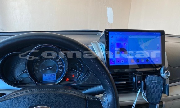 Buy Used Toyota Yaris White Car in Muscat in Masqat Buy Used Toyota Yaris White Car in Muscat in Masqat