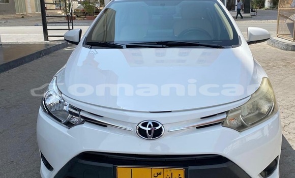 Buy Used Toyota Yaris White Car in Muscat in Masqat Buy Used Toyota Yaris White Car in Muscat in Masqat