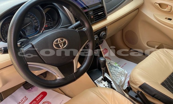 Buy Used Toyota Yaris White Car in Muscat in Masqat Buy Used Toyota Yaris White Car in Muscat in Masqat