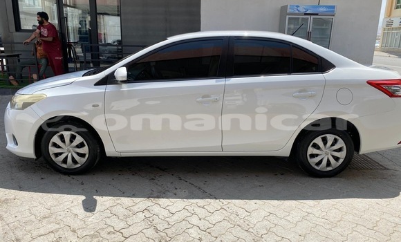 Buy Used Toyota Yaris White Car in Muscat in Masqat Buy Used Toyota Yaris White Car in Muscat in Masqat