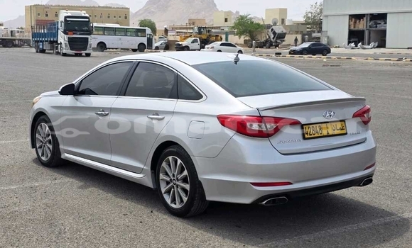 Buy Used Hyundai Sonata Silver Car in Masqat in Masqat Buy Used Hyundai Sonata Silver Car in Masqat in Masqat