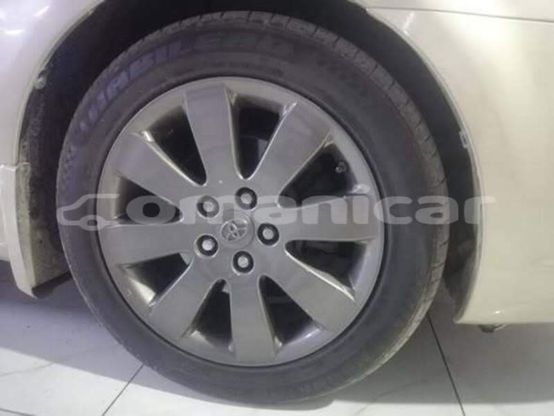 Big with watermark toyota avalon ash sharqiyah al mudaybi 7996