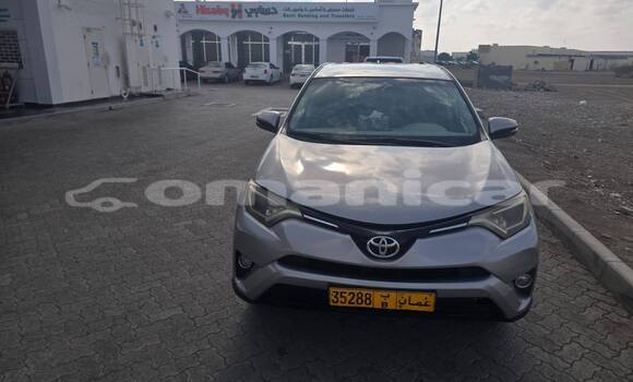Buy Used Toyota RAV4 Other Car in al–Khaburah in al-Batinah Buy Used Toyota RAV4 Other Car in al–Khaburah in al-Batinah