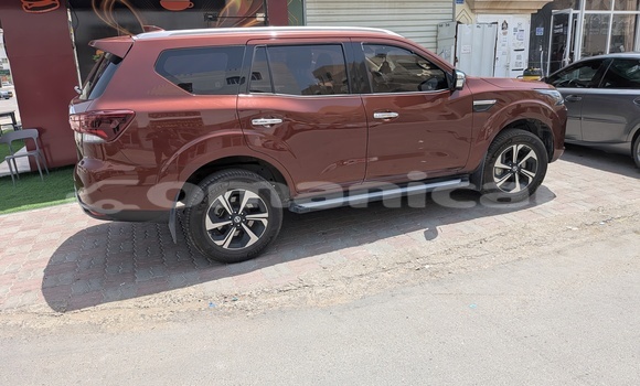 Buy Used Nissan Xterra Brown Car in Muscat in Masqat Buy Used Nissan Xterra Brown Car in Muscat in Masqat