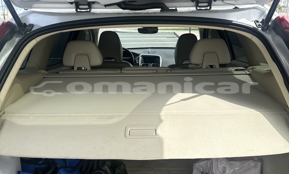 Buy Used Volvo XC60 Silver Car in Muscat in Masqat Buy Used Volvo XC60 Silver Car in Muscat in Masqat
