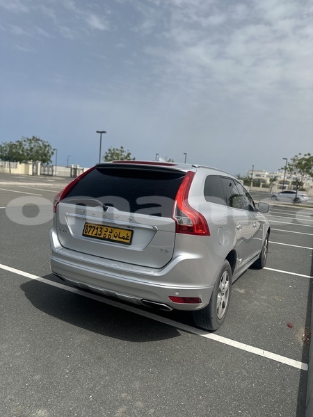 Big with watermark volvo xc60 masqat muscat 8009