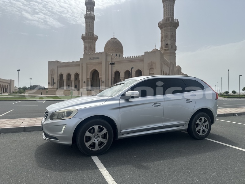 Big with watermark volvo xc60 masqat muscat 8009