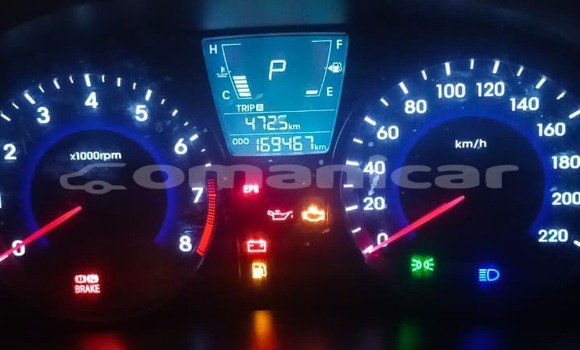 Buy Used Hyundai Accent Silver Car in Muscat in Masqat Buy Used Hyundai Accent Silver Car in Muscat in Masqat