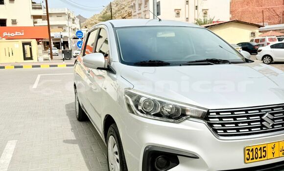 Buy Used Suzuki Ertiga Silver Car in Muscat in Masqat Buy Used Suzuki Ertiga Silver Car in Muscat in Masqat