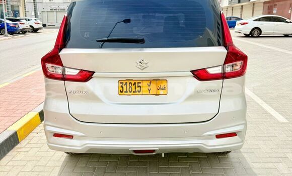 Buy Used Suzuki Ertiga Silver Car in Muscat in Masqat Buy Used Suzuki Ertiga Silver Car in Muscat in Masqat