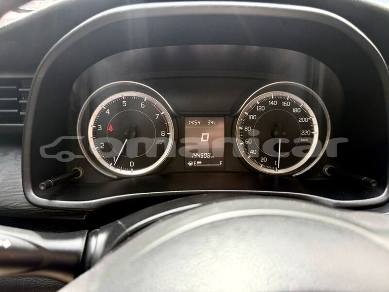 Big with watermark suzuki ertiga masqat muscat 8016