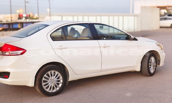 Buy Used Suzuki Ciaz White Car in Muscat in Masqat Buy Used Suzuki Ciaz White Car in Muscat in Masqat