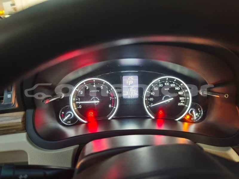 Big with watermark suzuki ciaz masqat muscat 8018