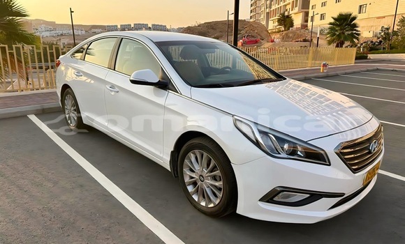 Buy Used Hyundai Sonata White Car in Muscat in Masqat