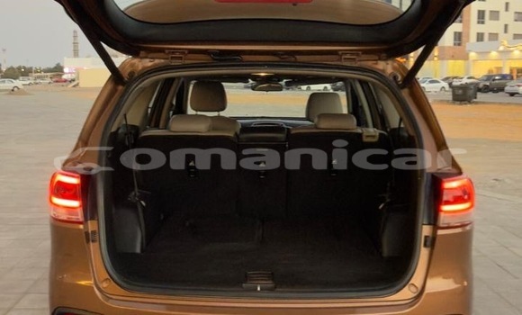 Buy Used Kia Sorento Brown Car in Muscat in Masqat Buy Used Kia Sorento Brown Car in Muscat in Masqat