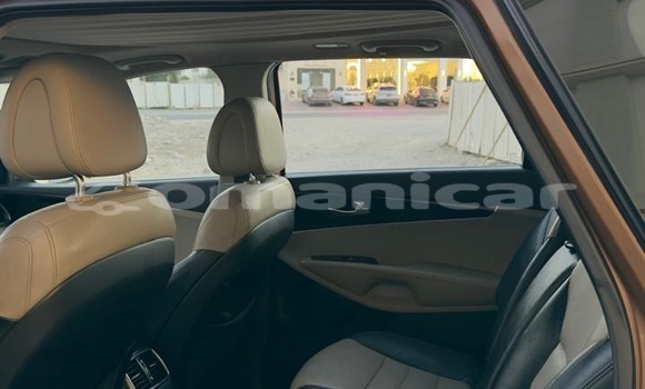 Buy Used Kia Sorento Brown Car in Muscat in Masqat Buy Used Kia Sorento Brown Car in Muscat in Masqat