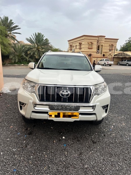 Big with watermark toyota prado masqat muscat 8026
