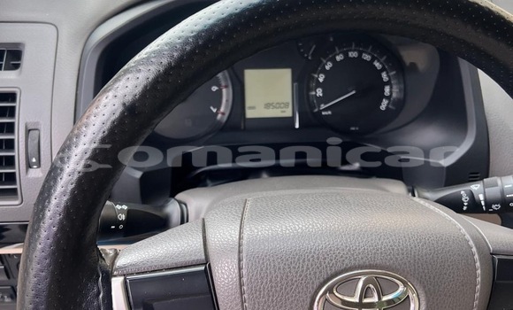 Buy Used Toyota Prado White Car in Suhar in al-Batinah Buy Used Toyota Prado White Car in Suhar in al-Batinah