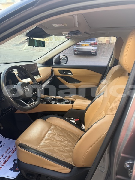 Big with watermark nissan x trail masqat muscat 8027