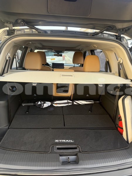 Big with watermark nissan x trail masqat muscat 8027