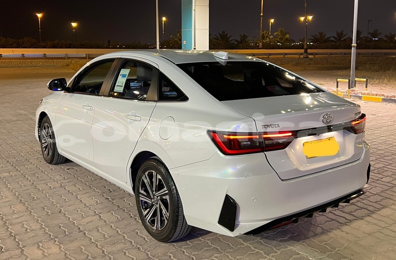 Big with watermark toyota yaris dhufar salalah 8033