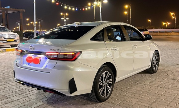 Buy Used Toyota Yaris White Car in Salalah in Dhufar Buy Used Toyota Yaris White Car in Salalah in Dhufar