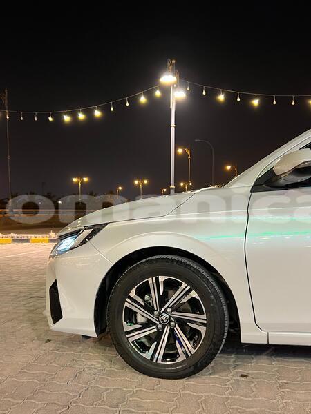 Big with watermark toyota yaris dhufar salalah 8033