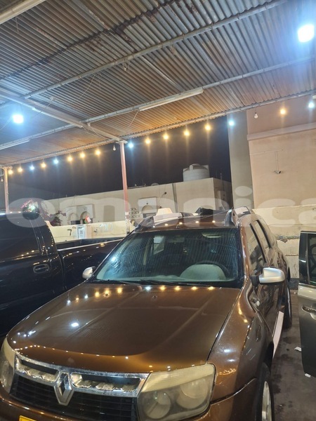 Big with watermark renault duster al batinah suhar 8036