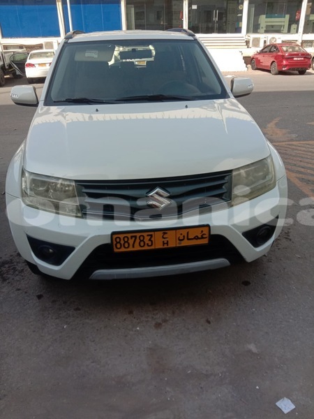 Big with watermark suzuki grand vitara masqat muscat 8017