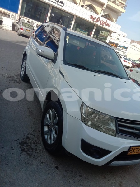 Big with watermark suzuki grand vitara masqat muscat 8017