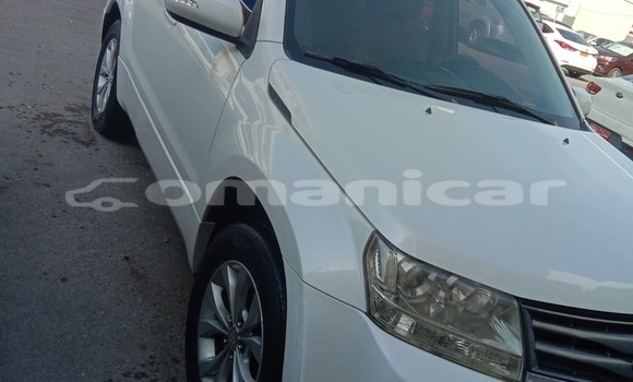 Buy Used Suzuki Grand Vitara White Car in Muscat in Masqat Buy Used Suzuki Grand Vitara White Car in Muscat in Masqat