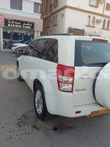 Big with watermark suzuki grand vitara masqat muscat 8017