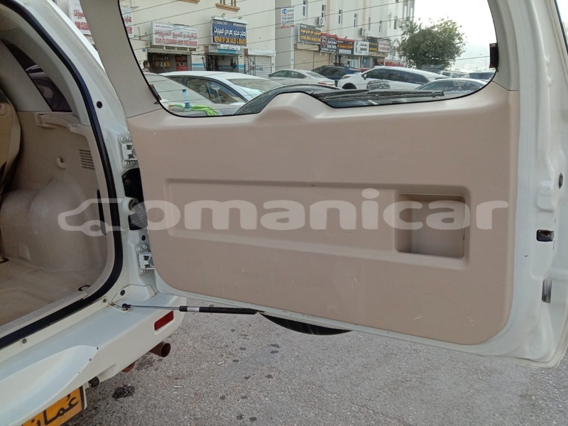 Big with watermark suzuki grand vitara masqat muscat 8017