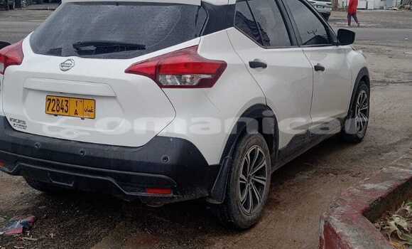 Buy Used Nissan Kix White Car in Salalah in Dhufar Buy Used Nissan Kix White Car in Salalah in Dhufar